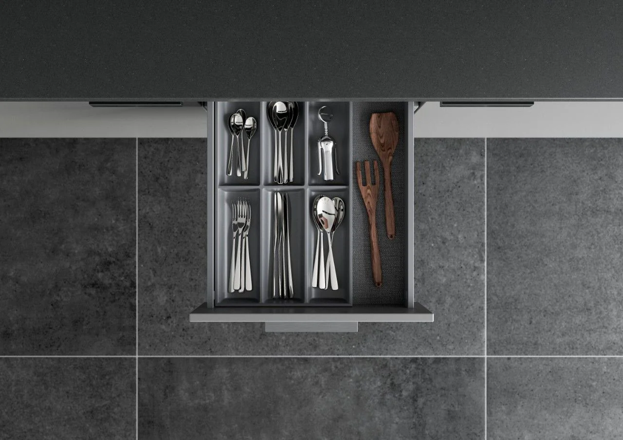 Blum AMBIA-LINE Cutlery Insert Kit - Orion Grey ALC.45.110P.OG - Image 2