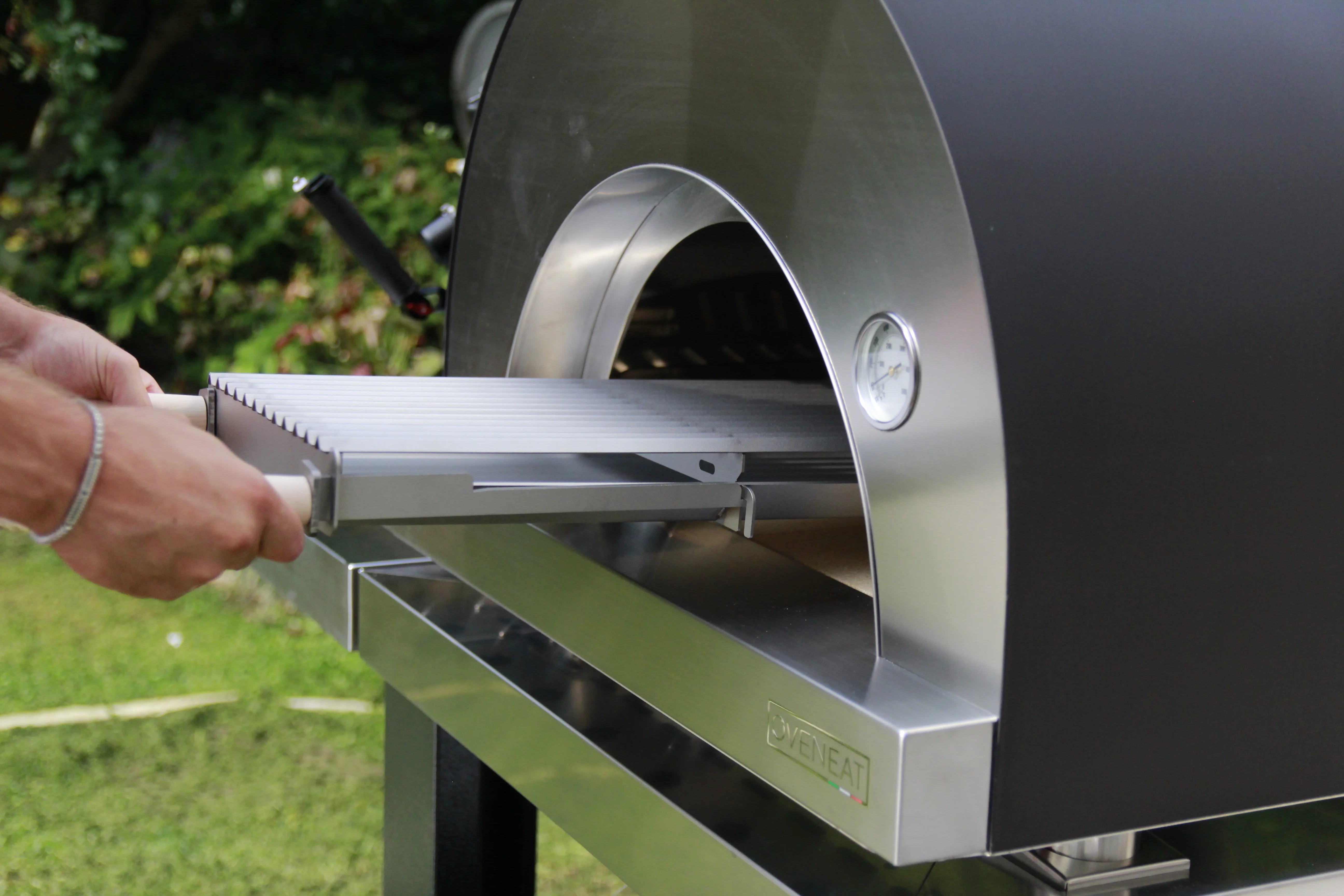 Oveneat FRRY2K044 Cooking Grill for Double & Five Pizza Ovens - Stainless Steel - Image 4