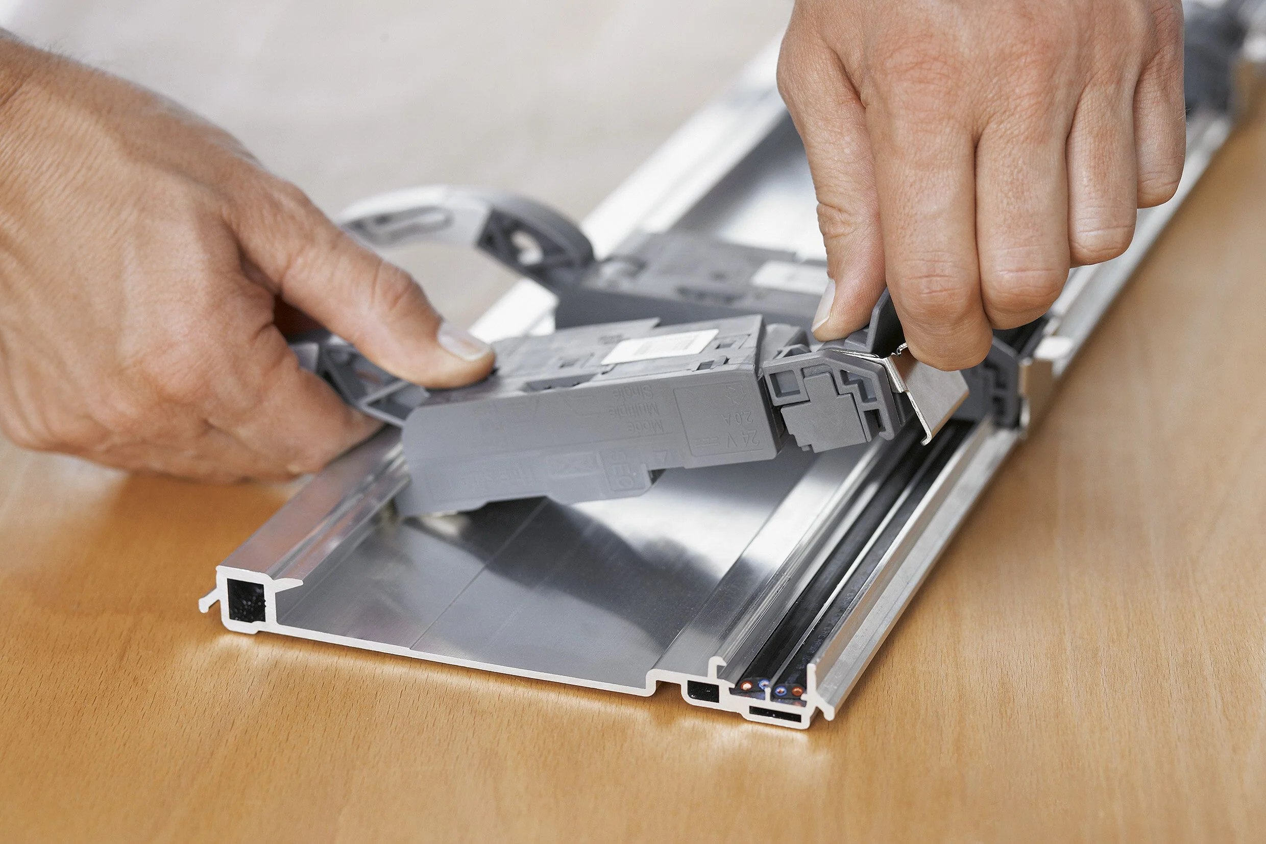 SERVO-DRIVE Bracket Profile  Z10T1170A - Image 2